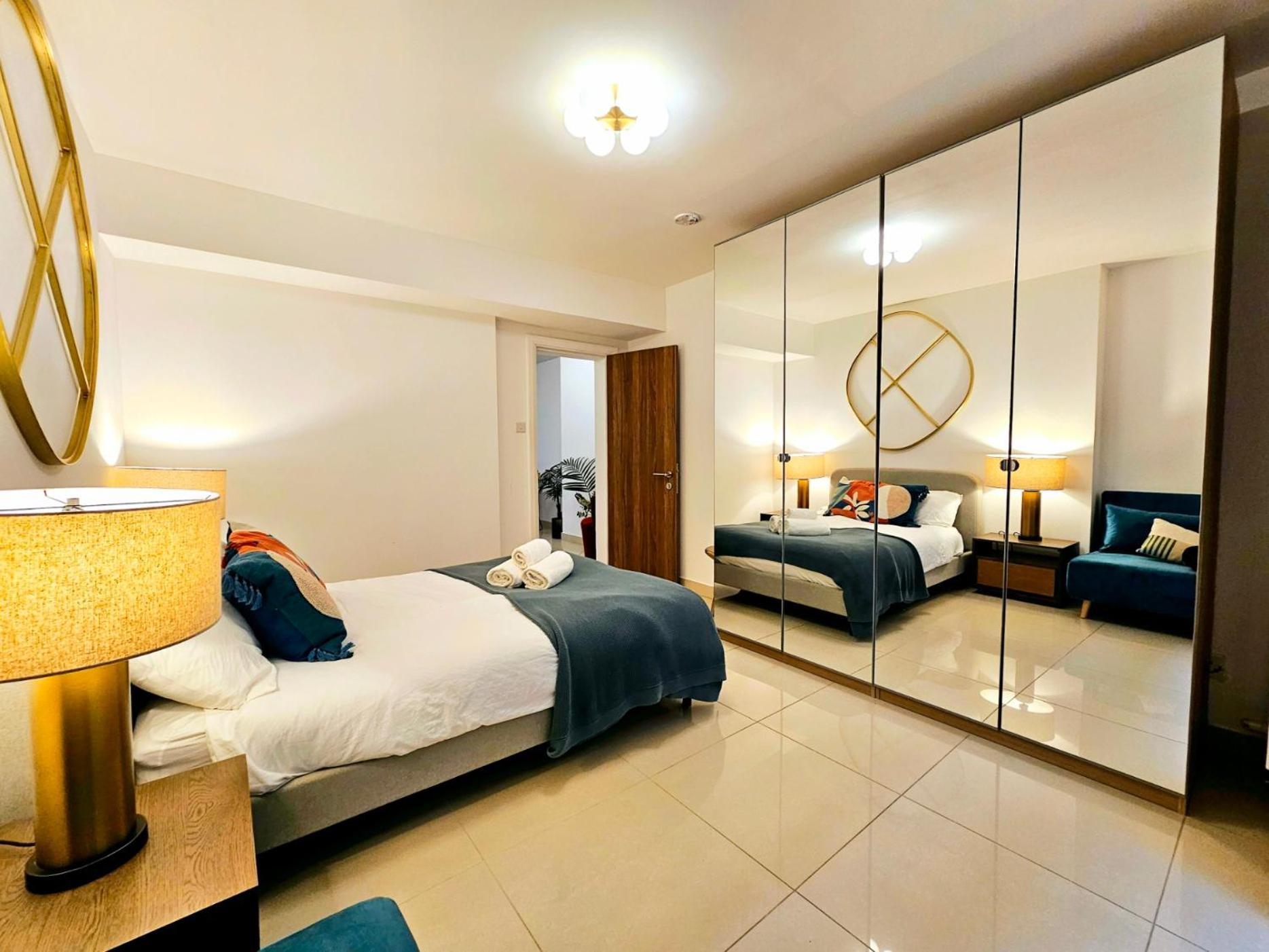 Modern Hyde Park Home With Private Entrance & Private Back Patio Near Bayswater & Paddington Stations ロンドン エクステリア 写真