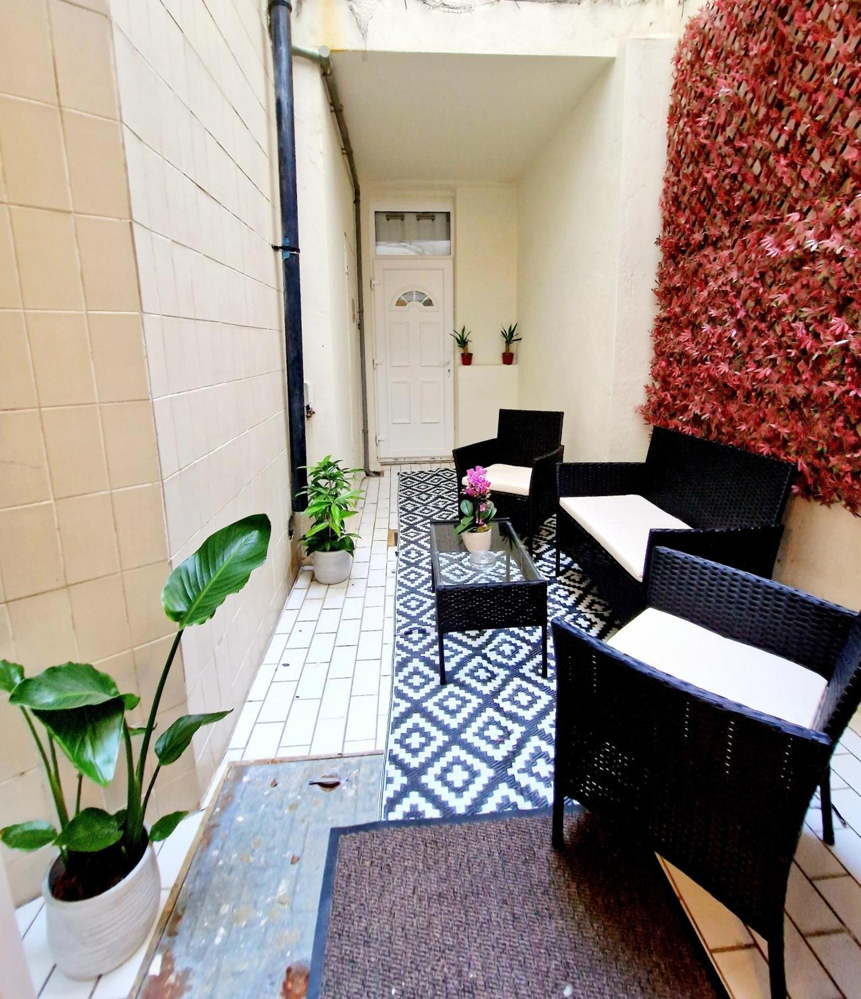 Modern Hyde Park Home With Private Entrance & Private Back Patio Near Bayswater & Paddington Stations ロンドン エクステリア 写真