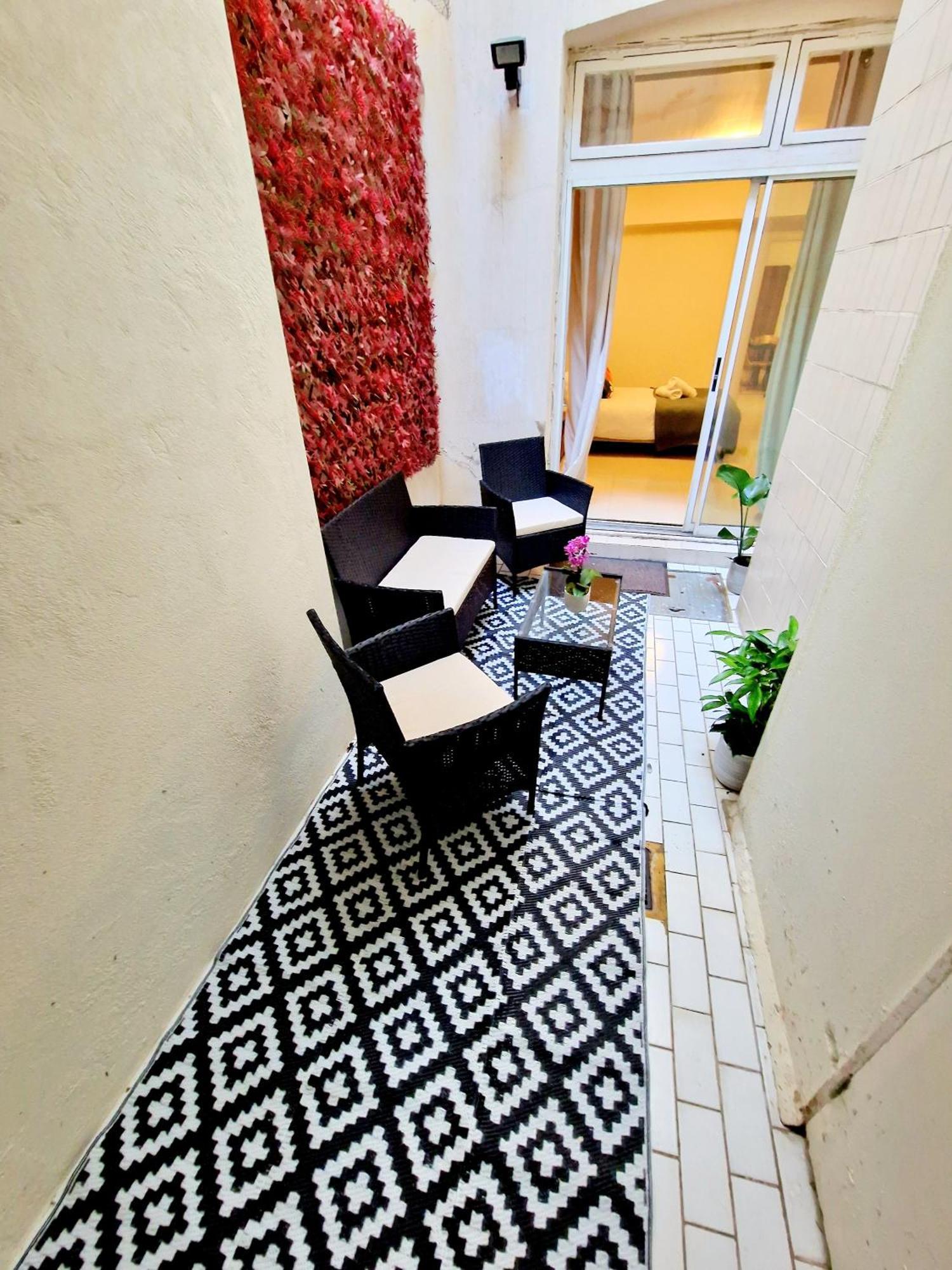 Modern Hyde Park Home With Private Entrance & Private Back Patio Near Bayswater & Paddington Stations ロンドン エクステリア 写真
