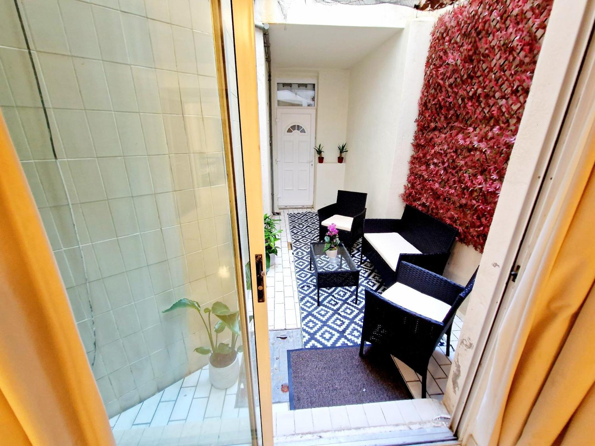 Modern Hyde Park Home With Private Entrance & Private Back Patio Near Bayswater & Paddington Stations ロンドン エクステリア 写真