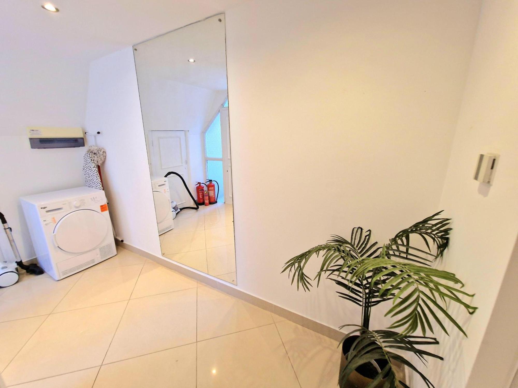 Modern Hyde Park Home With Private Entrance & Private Back Patio Near Bayswater & Paddington Stations ロンドン エクステリア 写真